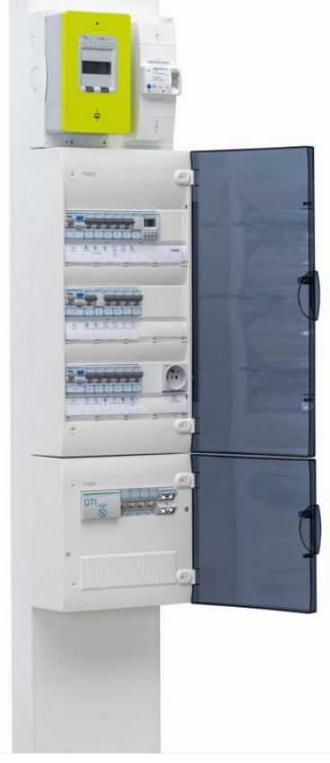 Les signes qui indiquent que votre tableau électrique doit être remplacé (Guide 2025)